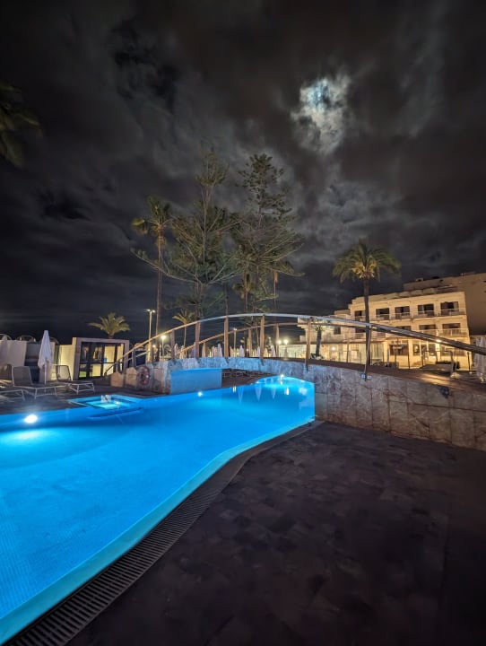 Pool CM Playa del Moro