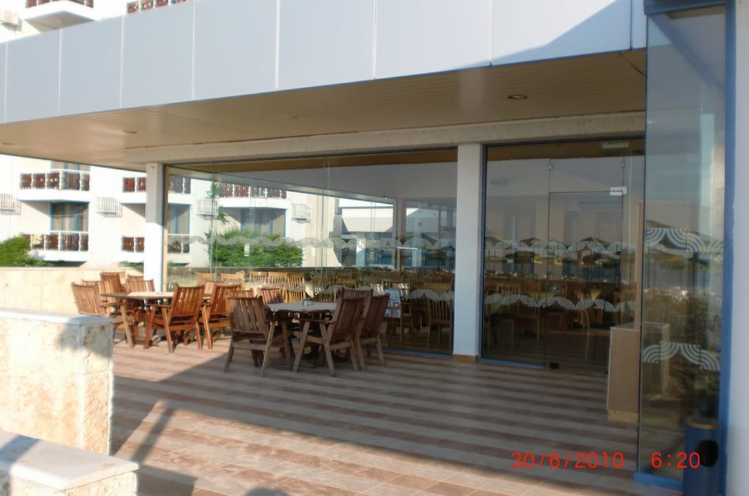 Speisebereich außen Hotel Slavuna