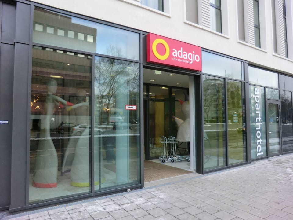 Eingangsbereich Hotel Adagio Köln City