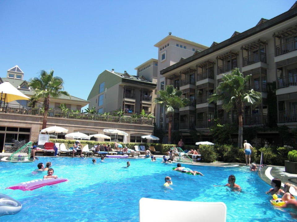 Pool und Hotelanlage Can Garden Resort