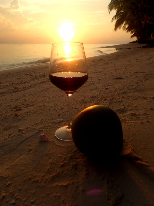 Strand Vilamendhoo Island Resort & Spa