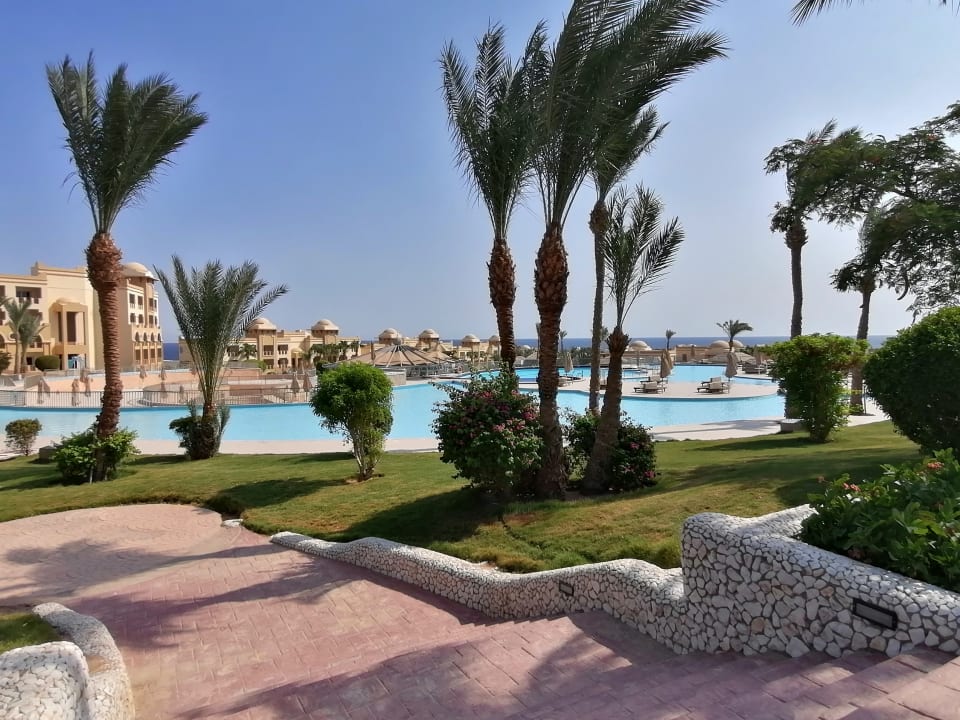 Pool Serenity Alpha Beach