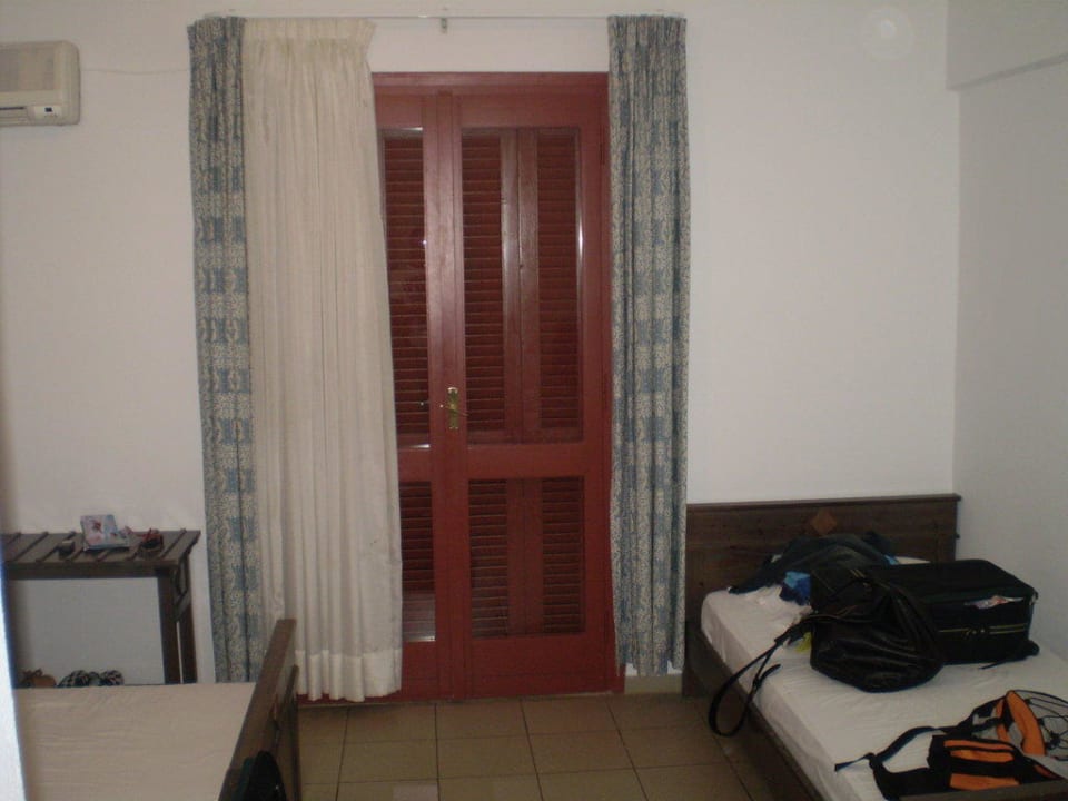 Tür zu unserer Terrasse Hotel Paloma Garden