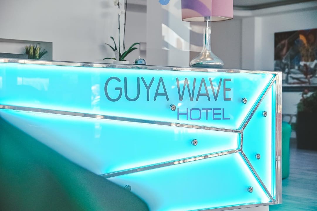 Lobby Guya Wave Hotel