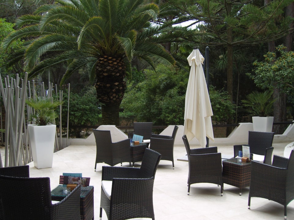 Lobby- und Bar-Bereich (Draussen) Tirreno Resort