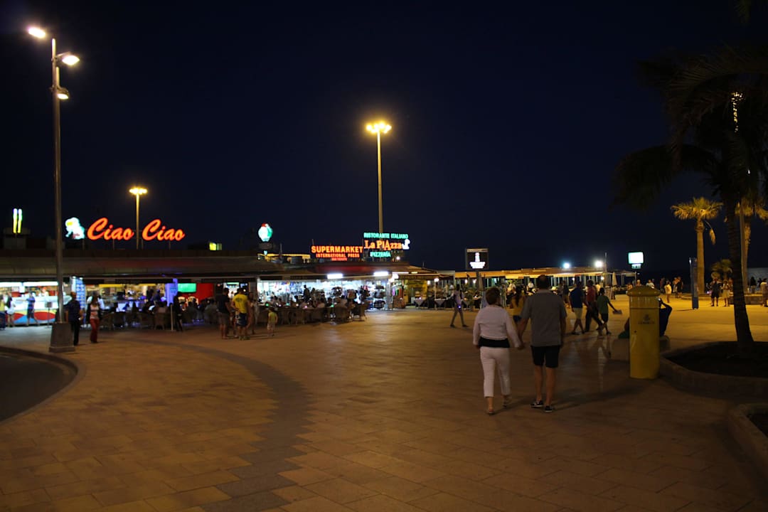 Strandpromenade HL Sahara Playa