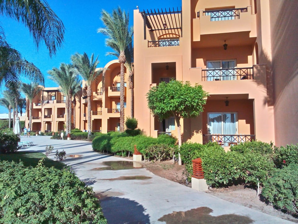 Block 3000 am Hauptpool Stella Beach Resort & Spa Makadi Bay