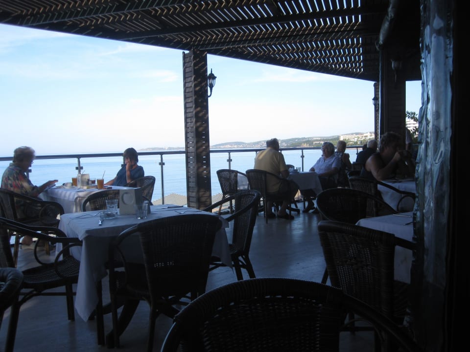 Abendessen am Meer Aska Hotel Just in Beach