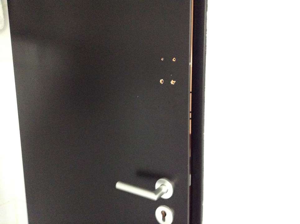 Türe zum Bad Ramada Frankfurt City Centre and Financial District