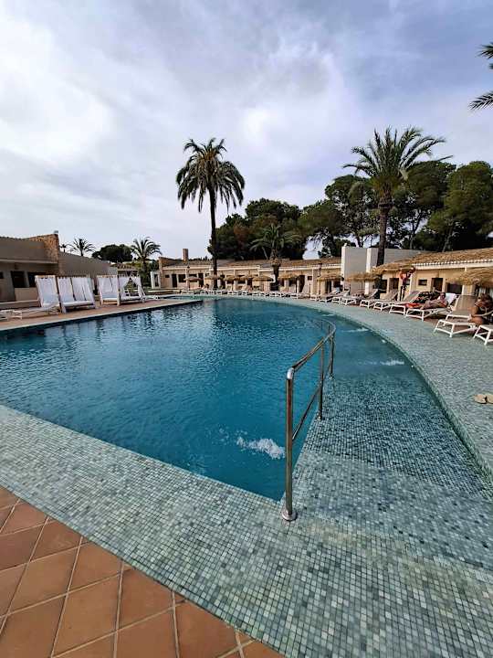 Pool Hotel Montepiedra