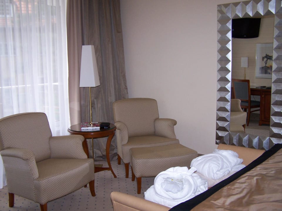 Blick Richtung Balkon Bernstein Villa Kastania