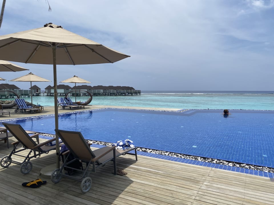 Pool TUI BLUE Olhuveli Romance