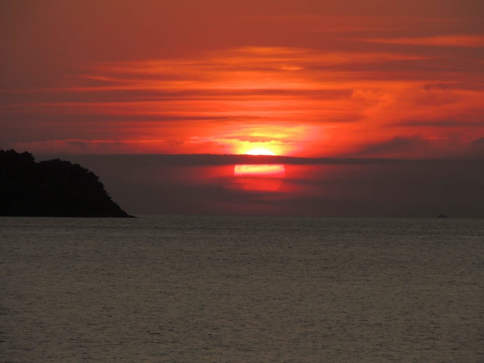 Sonnenuntergang Koh Chang Paradise Resort & Spa