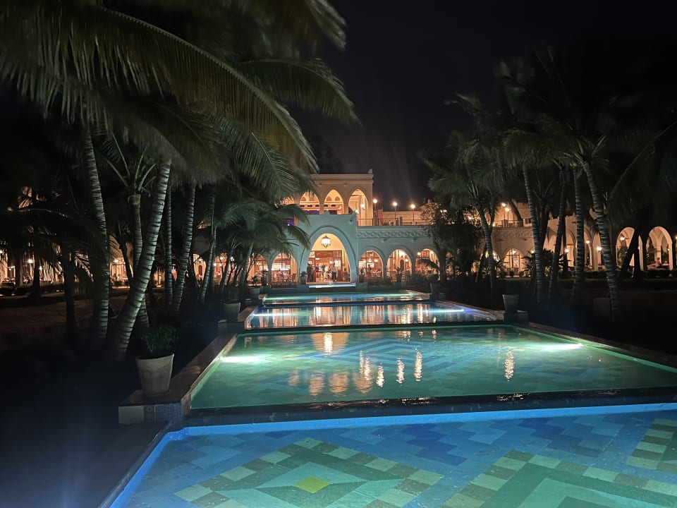 Pool Hotel Riu Karamboa