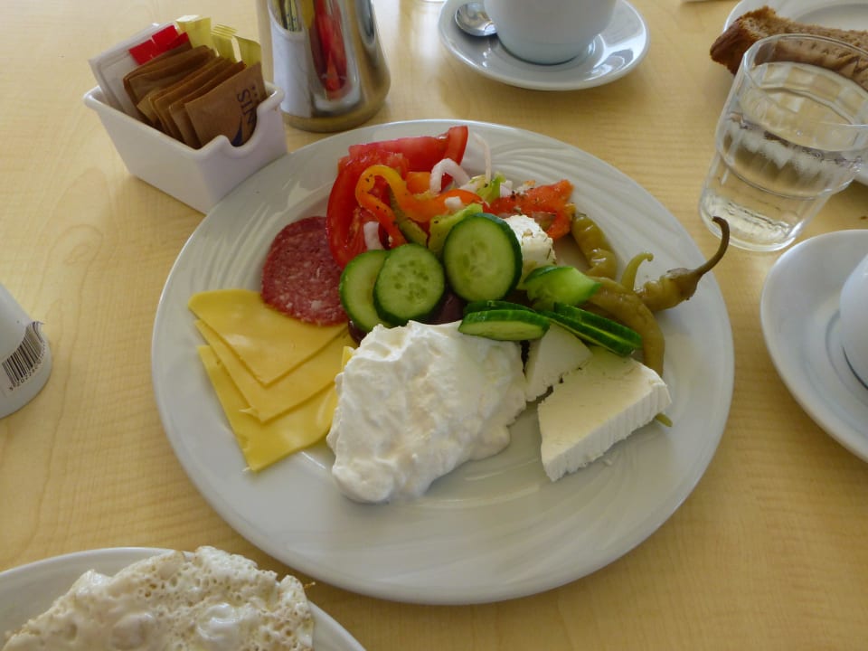 So muss ein Frühstück beginnen TUI BLUE Oceanis Beach and Spa Resort