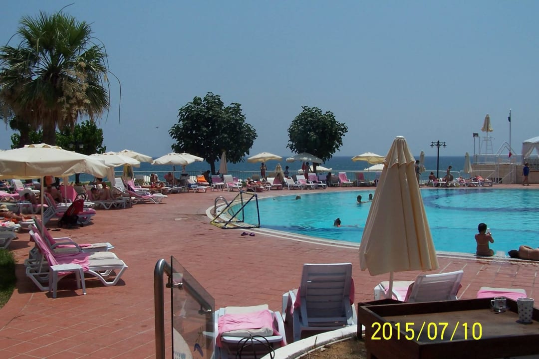 Głowny basen Salamis Bay Conti Resort Hotel & Casino