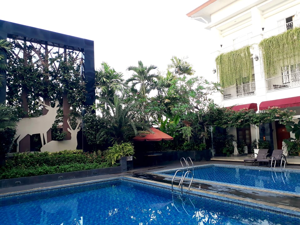 Pool Gallery Prawirotaman Hotel