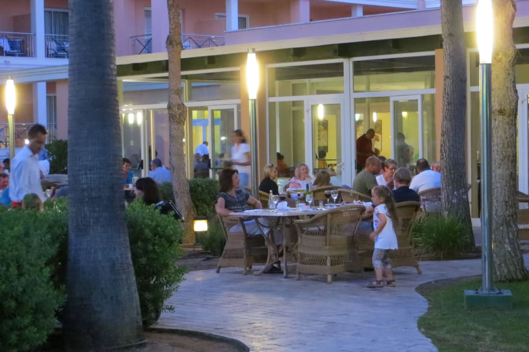 Nette Restaurantterrasse  Hipotels Barrosa Garden