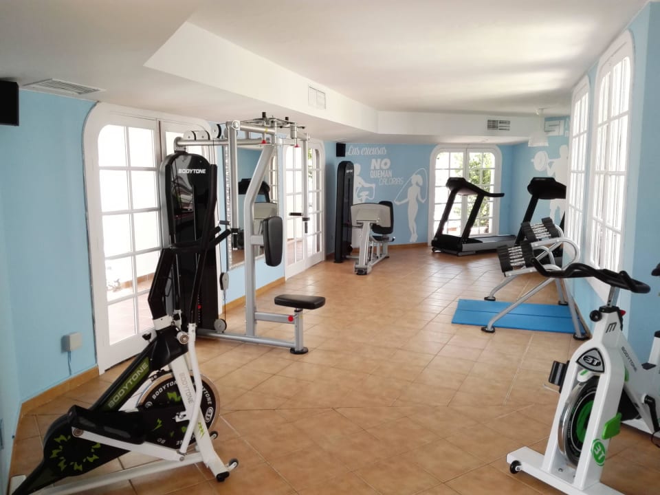 Gym Apartamentos Hesperia Bristol Playa