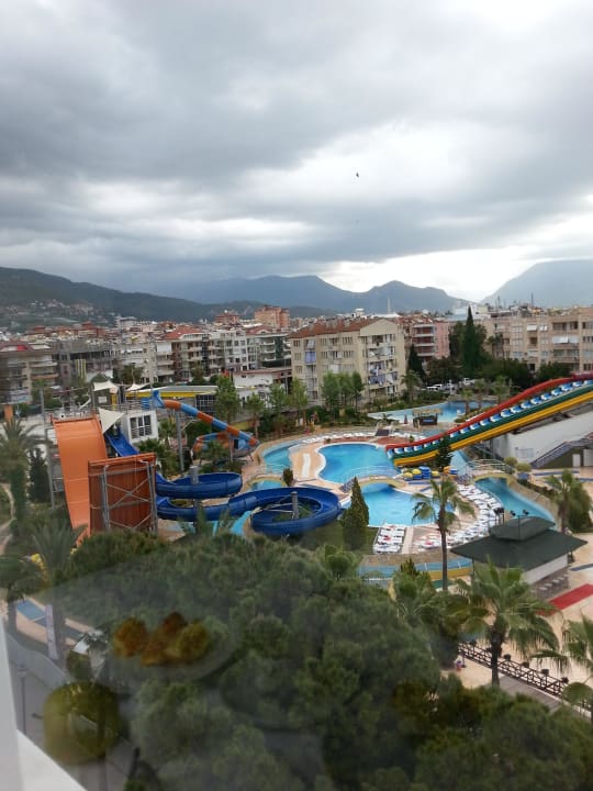 Панорама из окна ресторана. Hotel Aslan City Kleopatra