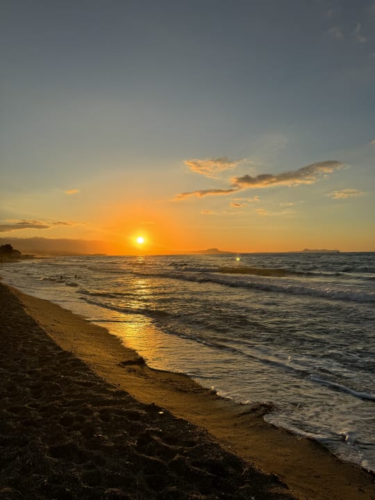 Strand AMIRA Luxury Resort  Adults Only