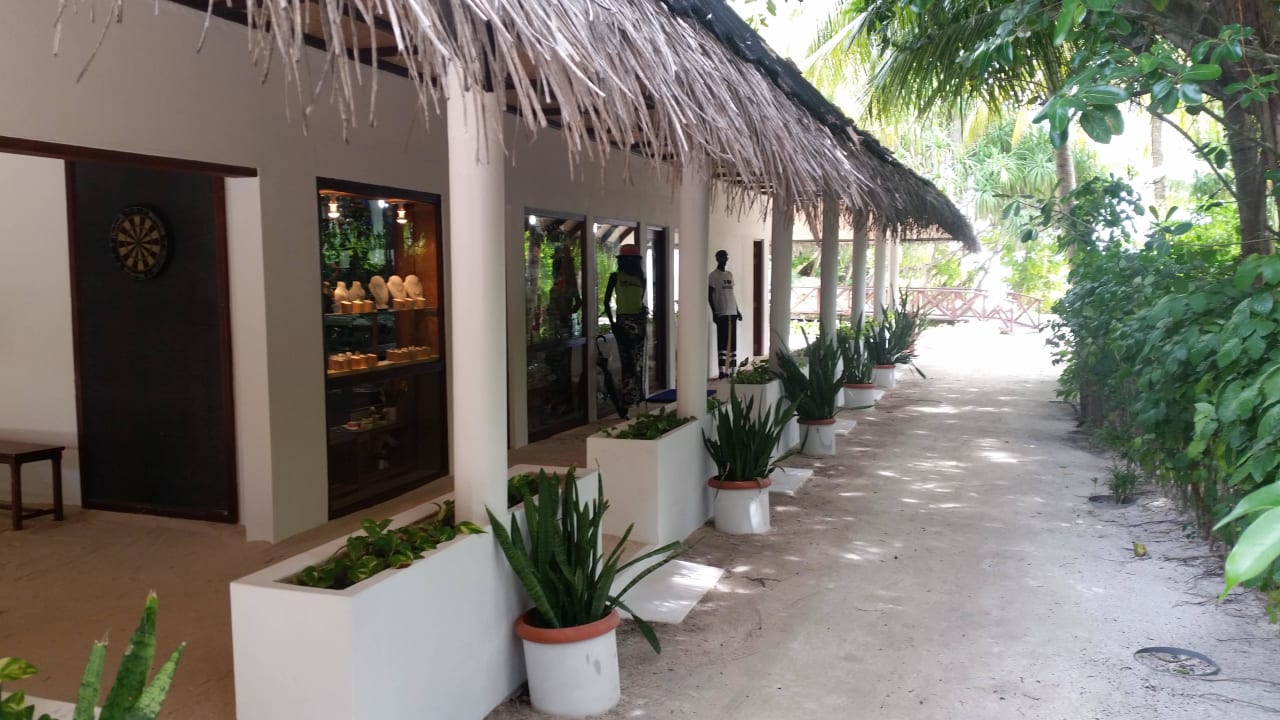 Kleiner Insel Shop Angaga Island Resort