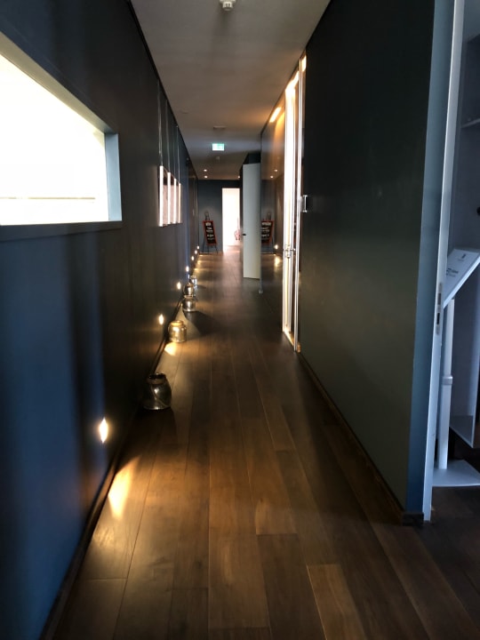 Weg durch das Restaurant zur alten Gießerei Hotel Heyligenstaedt