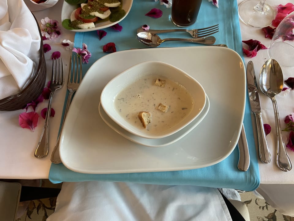 Gastro Quattro Beach Spa & Resort