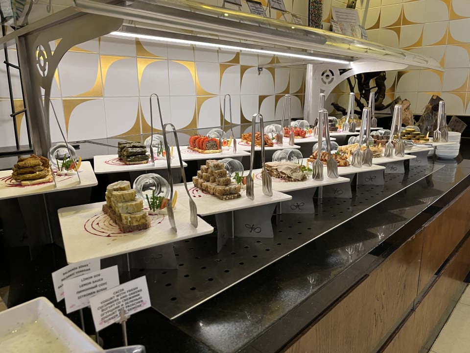 Gastro Xanadu Resort Hotel