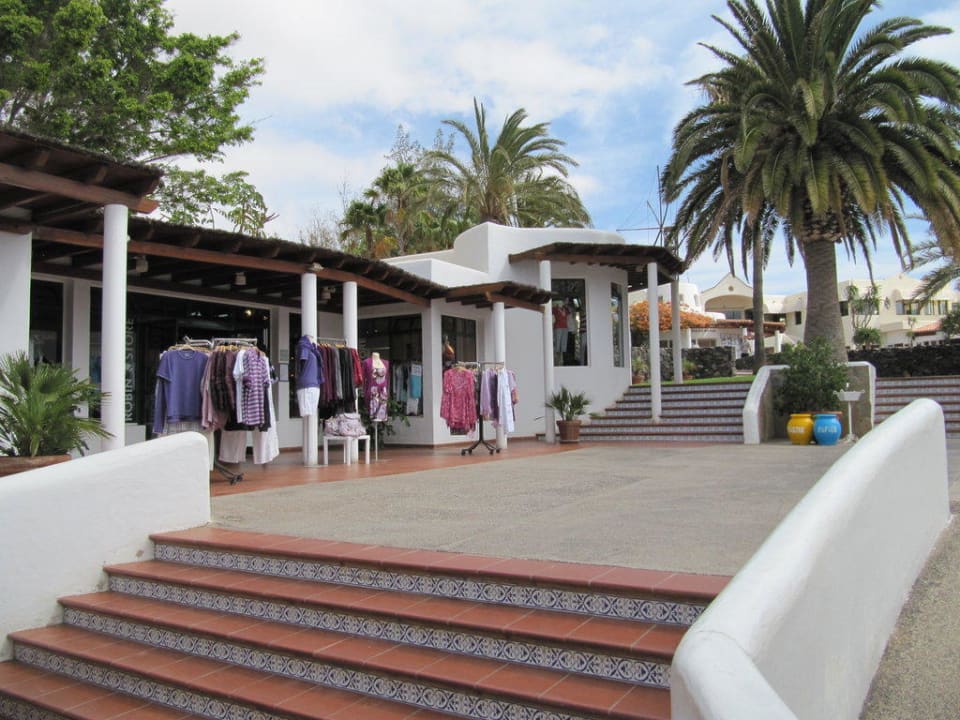 Einkaufsmöglichkeiten ROBINSON ESQUINZO PLAYA
