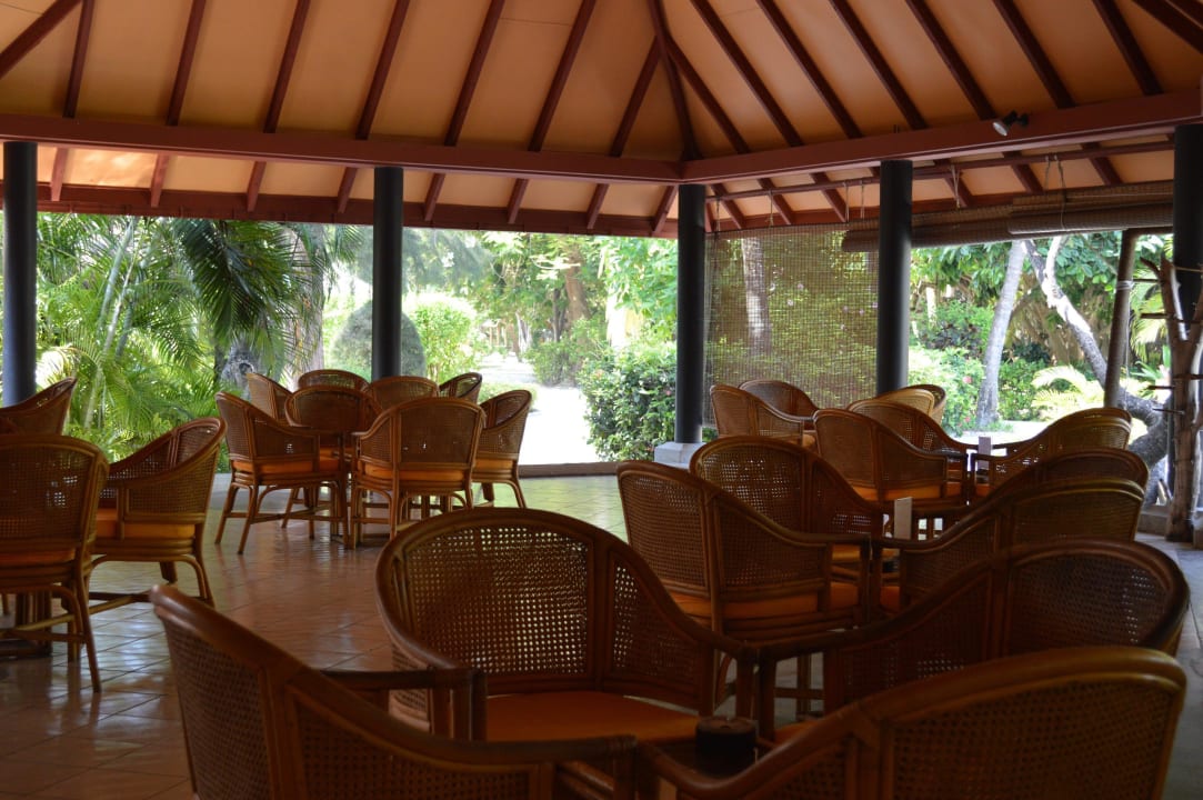 Lobby und Bar Adaaran Select Hudhuran Fushi - Premium All Inclusive