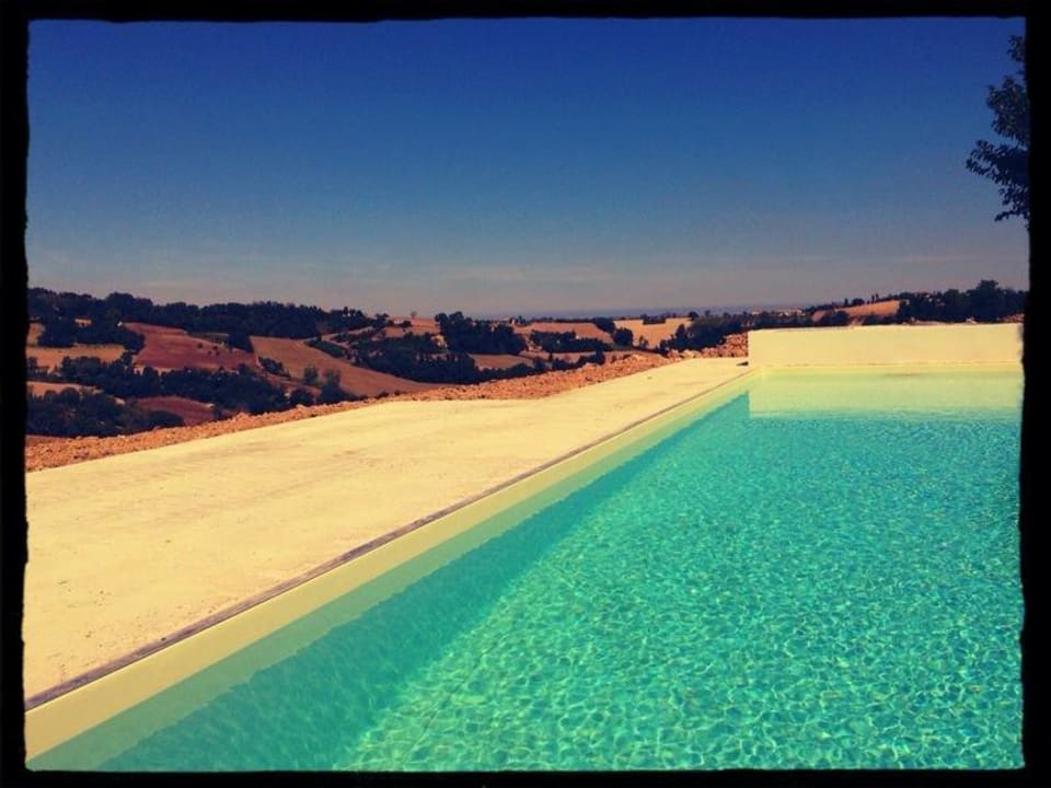 Swimming-Pool 14 x 4 Meter, Gegenstromanlage Corte Campioli