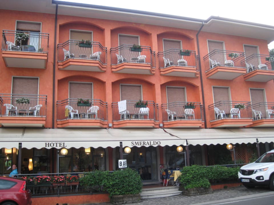 Zur Seeseite Hotel Smeraldo
