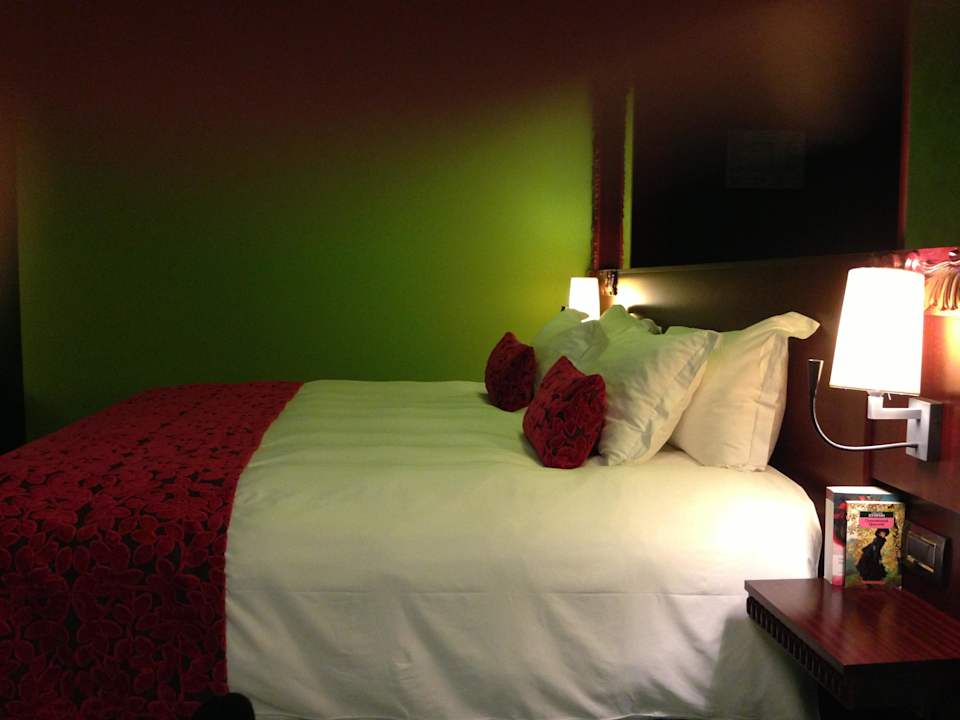 Das bequeme Bett Hotel Domina Prestige St. Petersburg