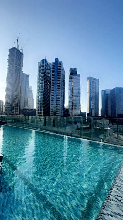 Pool Hotel Indigo Dubai Downtown by IHG