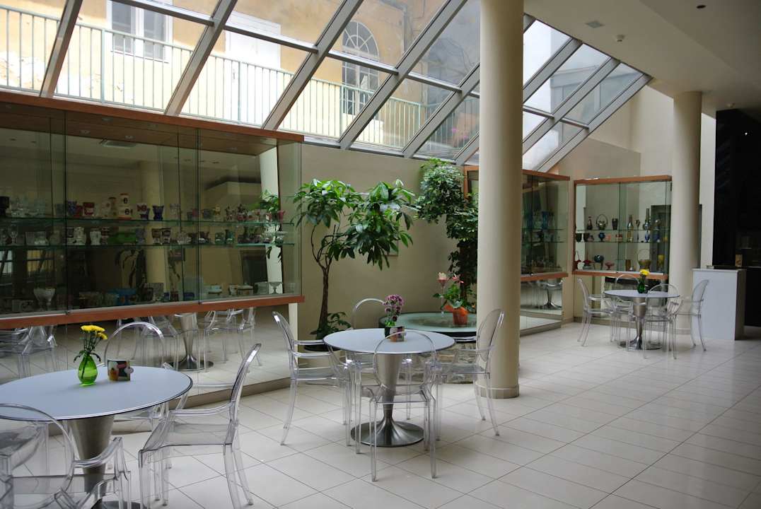 Blick in die Lobby Hotel Zlaty Dukat