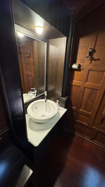 Zimmer Baan Amphawa Resort & Spa