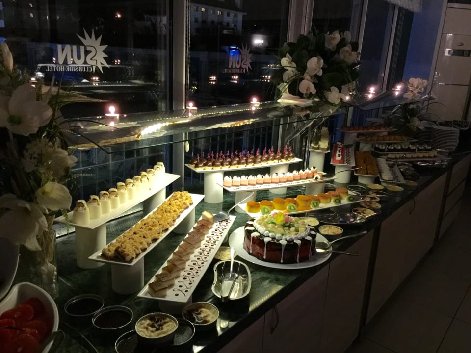 Essen abends Sun Club Hotel