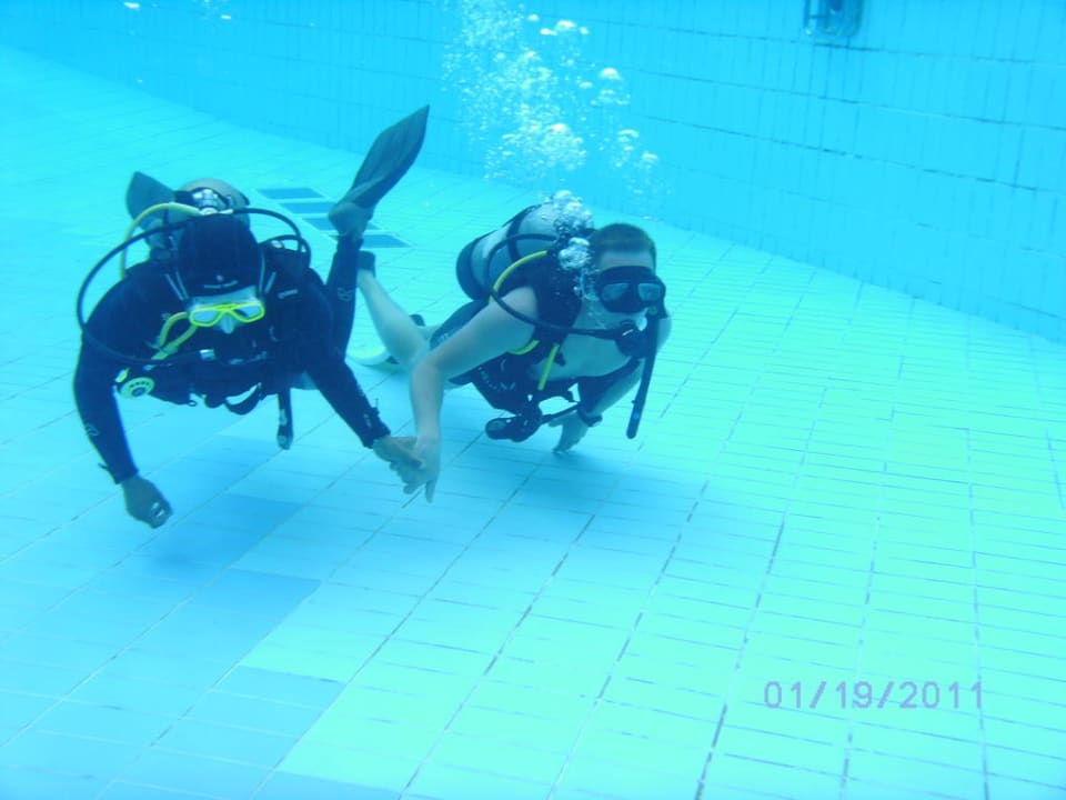 Schnuppertauchen im Pool Sentido Akassia Beach