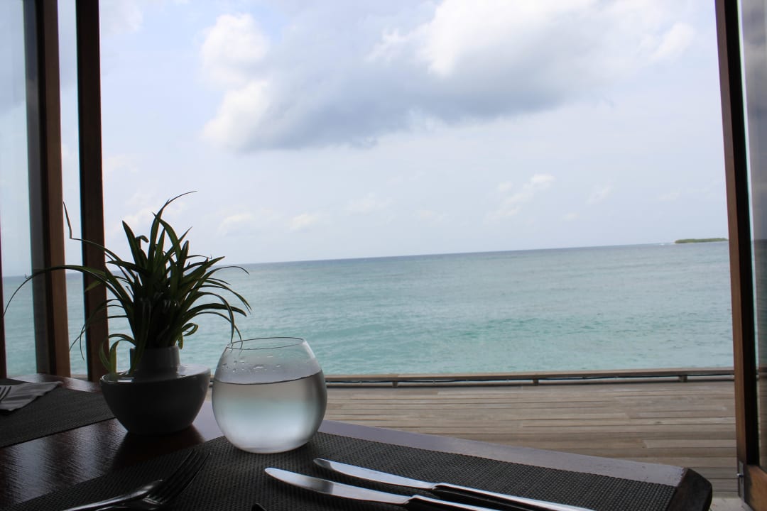 O Restaurant Kuredu Island Resort & Spa