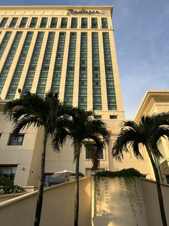 Außenansicht Radisson Blu Cebu