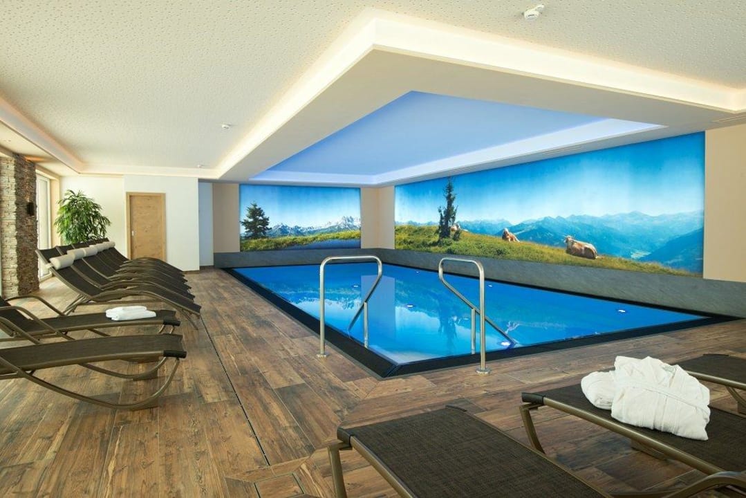 Neues Hallenschwimmbad Hotel Taxerhof