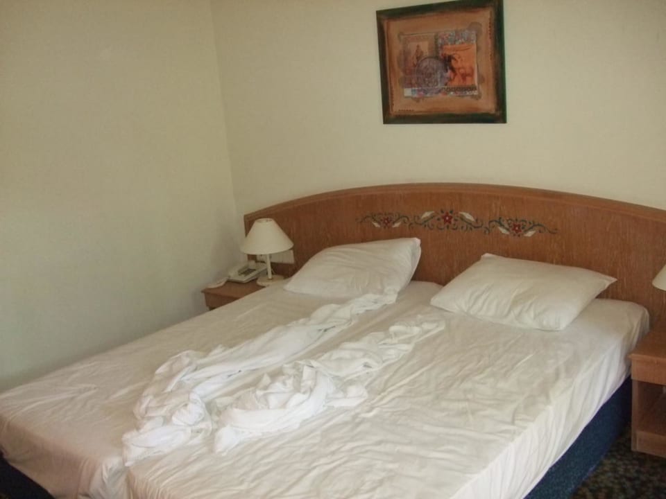 1. Zimmer Bett Dosi Hotel