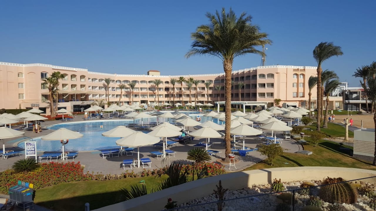Außenansicht Beach Albatros Resort