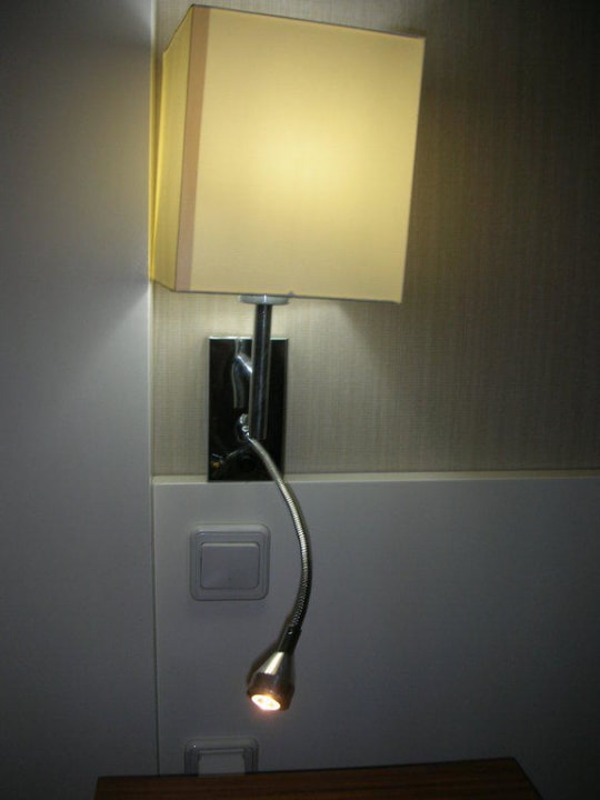 Nachttischlampe mit Leseleuchte Greenwood Kemer Resort