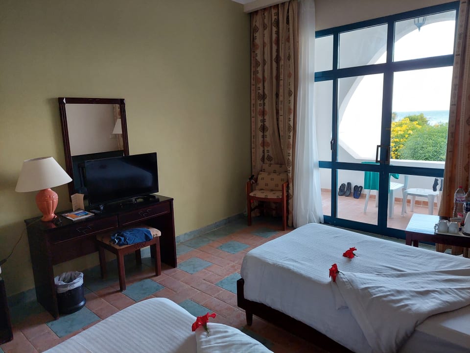 Zimmer Three Corners Equinox Beach Resort