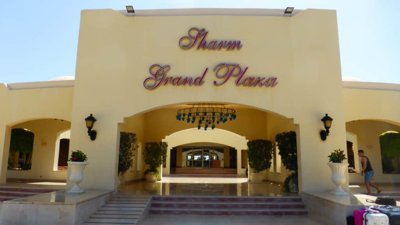Wejście do hotelu Sharm Grand Plaza Resort