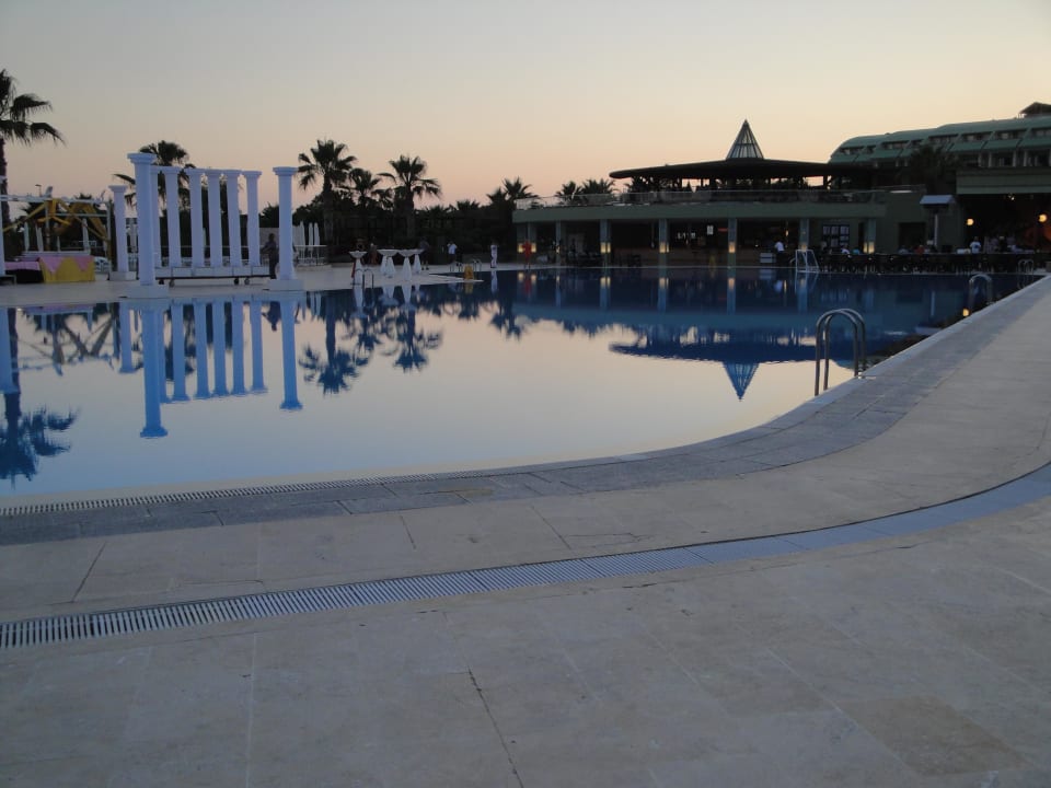 Pool VONRESORT Golden Coast