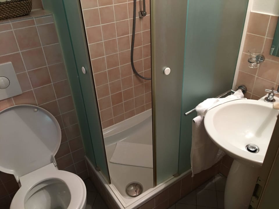 Elbauenzimmer Nr. 4 - kleines Bad Hotel Villa Sorgenfrei & Restaurant Atelier Sanssouci