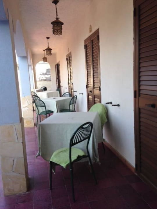 Gemeinschaftsterrasse Hotel Kalos